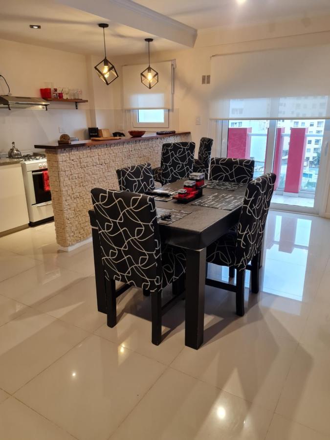 Confort Platense departamento con cochera - Chambres d’hôtes La Plata