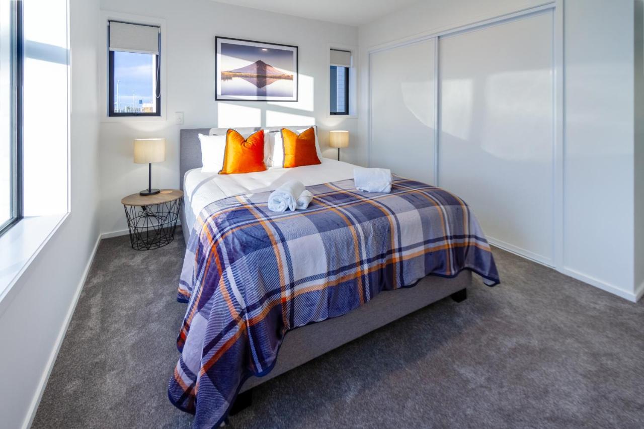 Central City Convenience - Cafes, Bars, & Supermarket - Ferienwohnung Christchurch