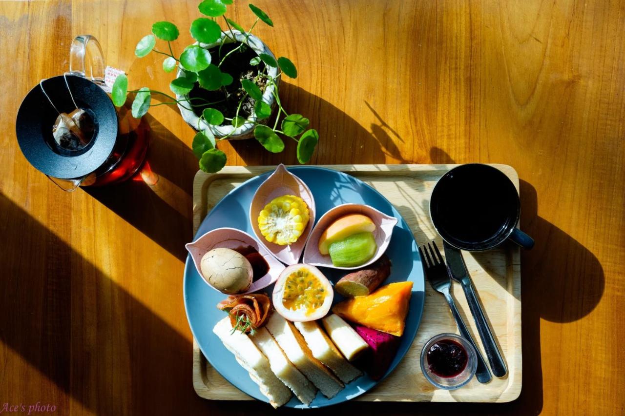 Habitación con cama extragrande y ducha a ras de suelo - Adaptada para personas con movilidad reducida