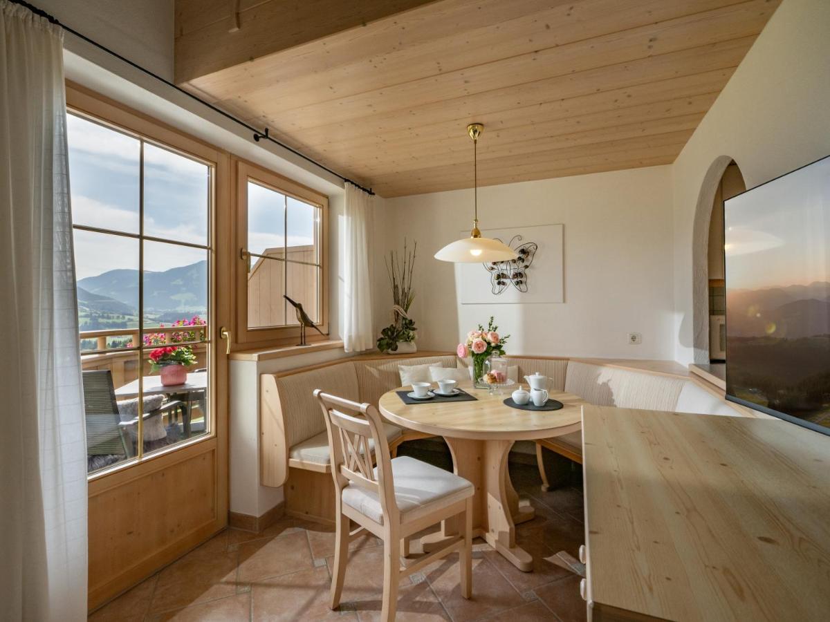Landhaus Manzl - Bed and Breakfast Hopfgarten im Brixental