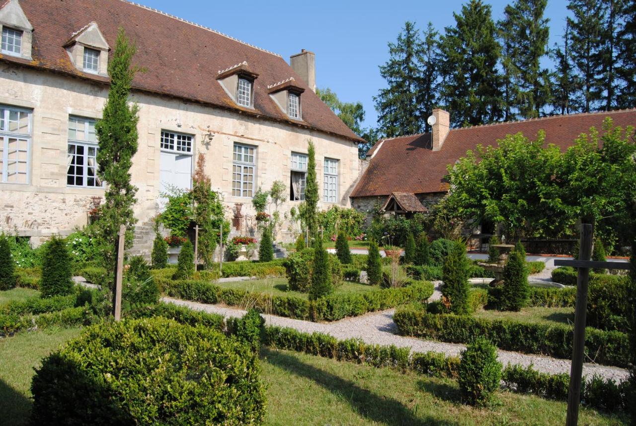 B&B Chezelle - Chateau de Montchoisy - Bed and Breakfast Chezelle