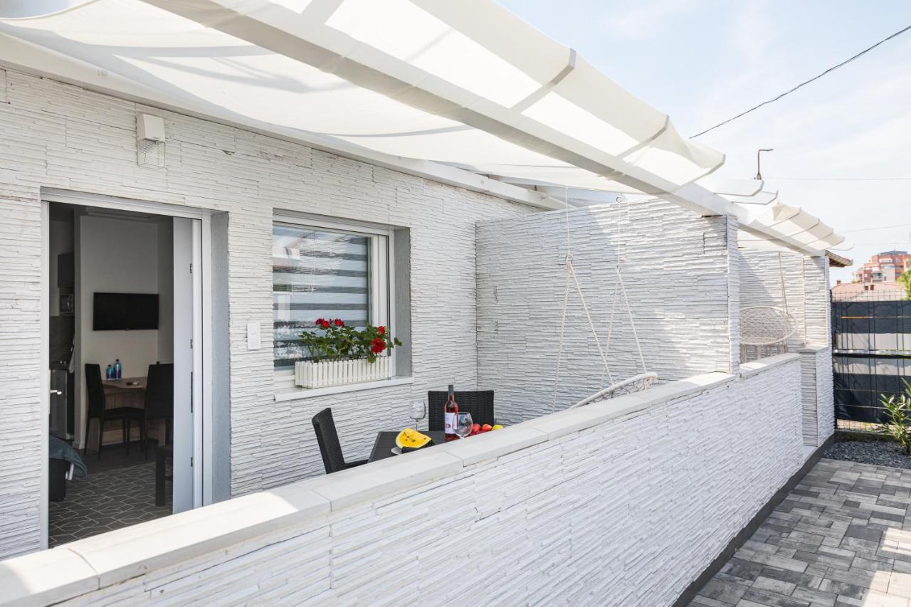 Apartment with Terrace