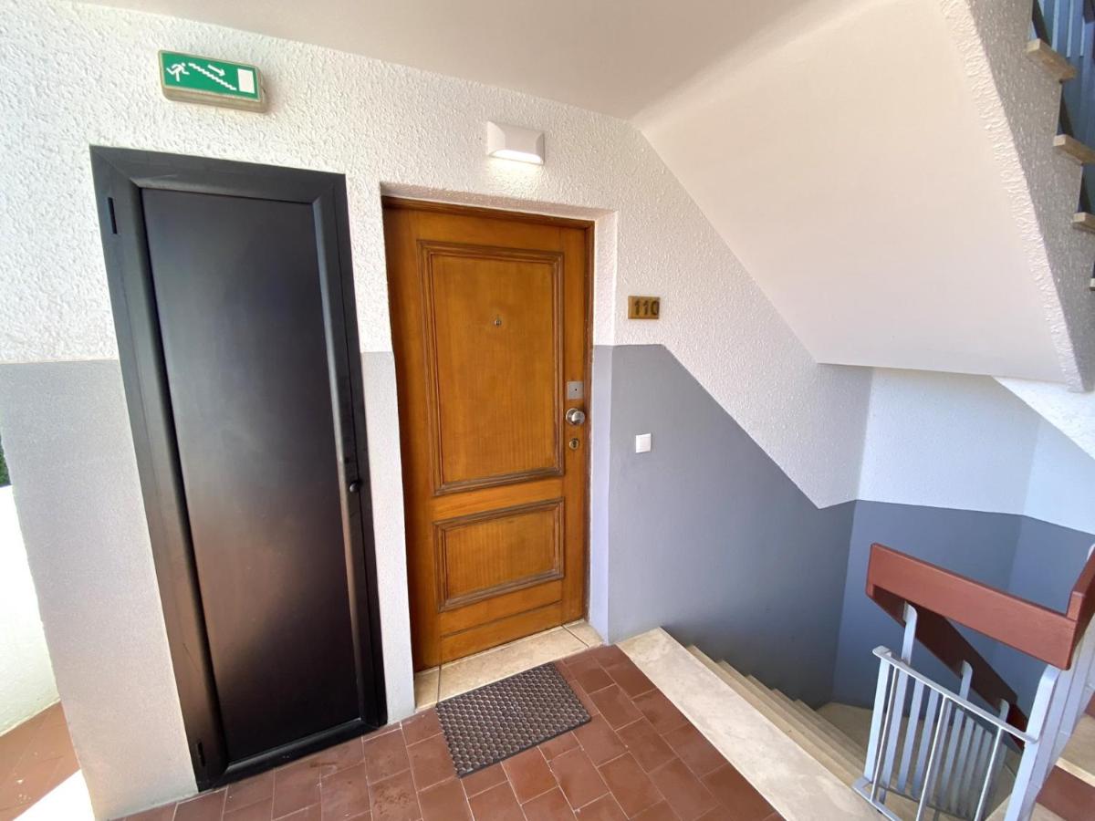 Vilamoura Central 7 With Pool by Homing - B&B