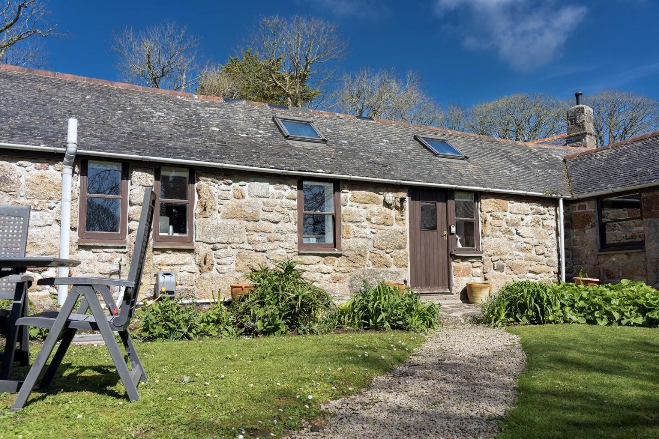 Idyllic Cornish cottage in the beautiful Lamorna valley - walk to pub & sea - B&B