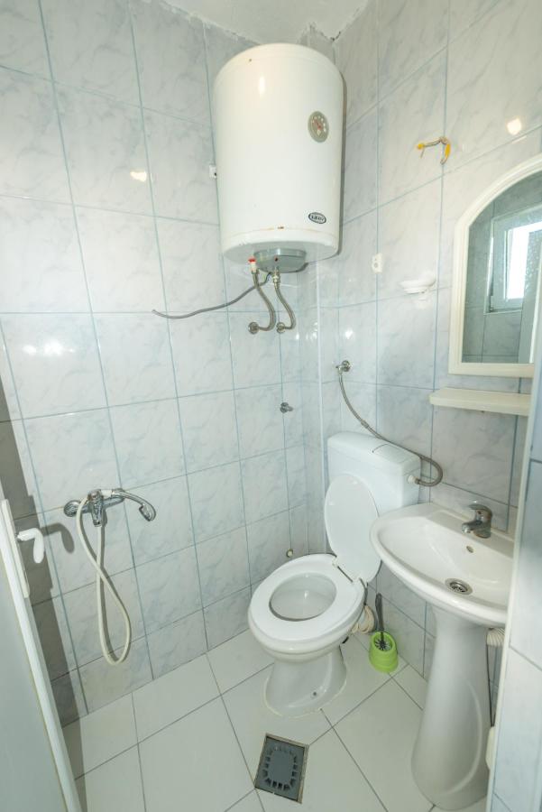 Basic Triple Room