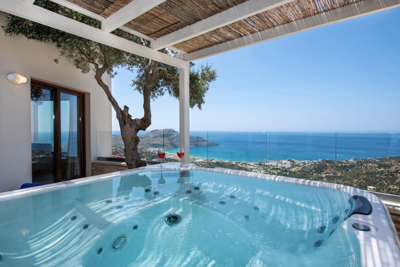 Cretan House with Panoramic View & Jetted Tub