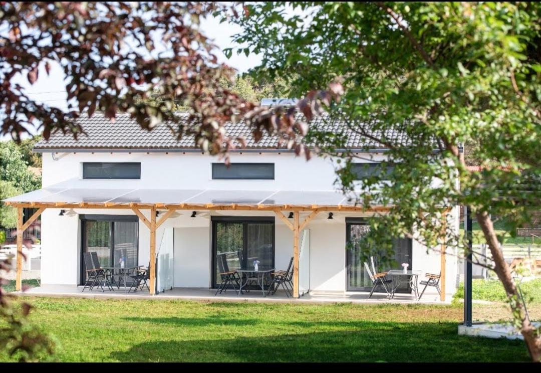 Mare Kalamitsi Luxury Apartments - B&B Kalamitsi