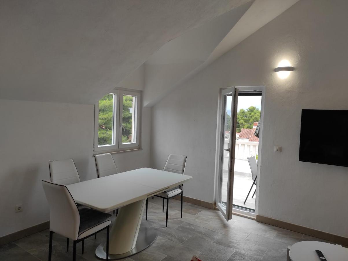 Veronika,Beppo,Coolio apartments - Bed and Breakfast Mirce