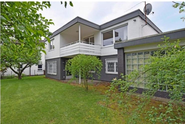 Bookiing Bungalow Kassel - B&B Lohfelden