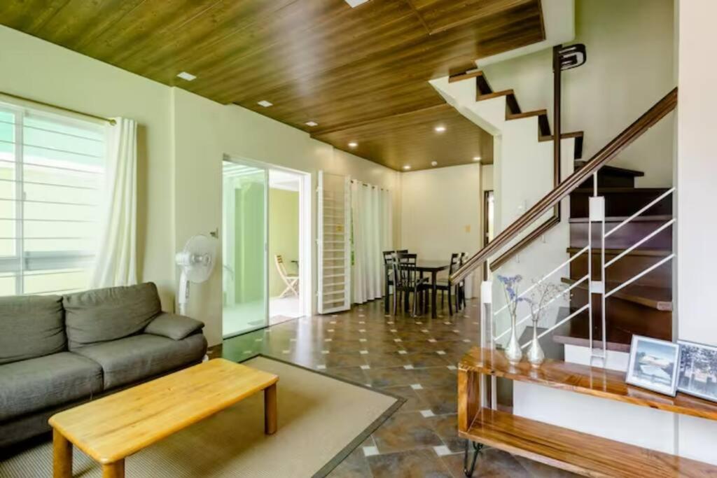 B&B San Juan - Private Townhouse (Serenia Homestay) - Bed and Breakfast San Juan