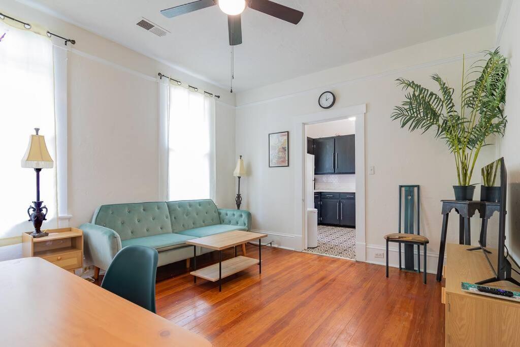 Midcentury Modern - central location to all - B&B Columbus