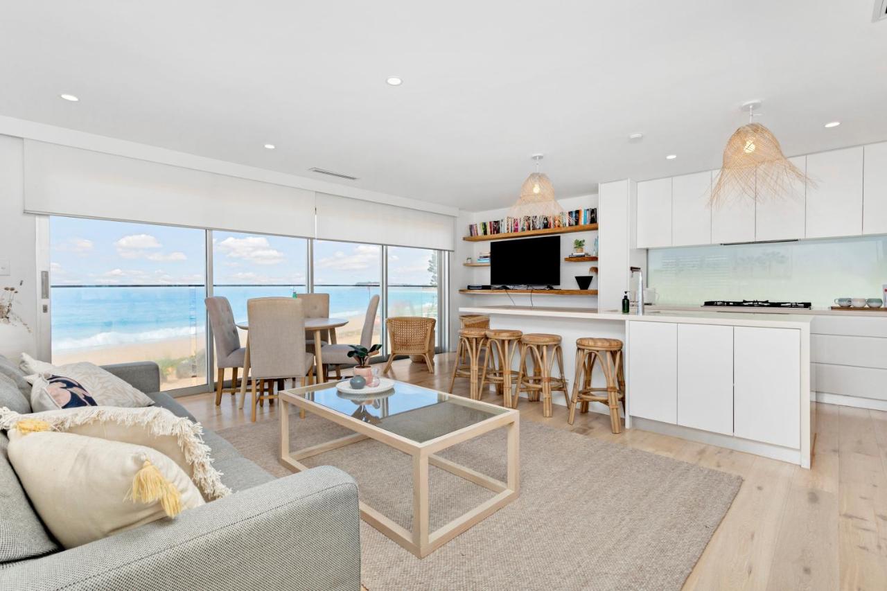 B&B Collaroy - Collaroy Beachfront Escape - New Listing - Bed and Breakfast Collaroy