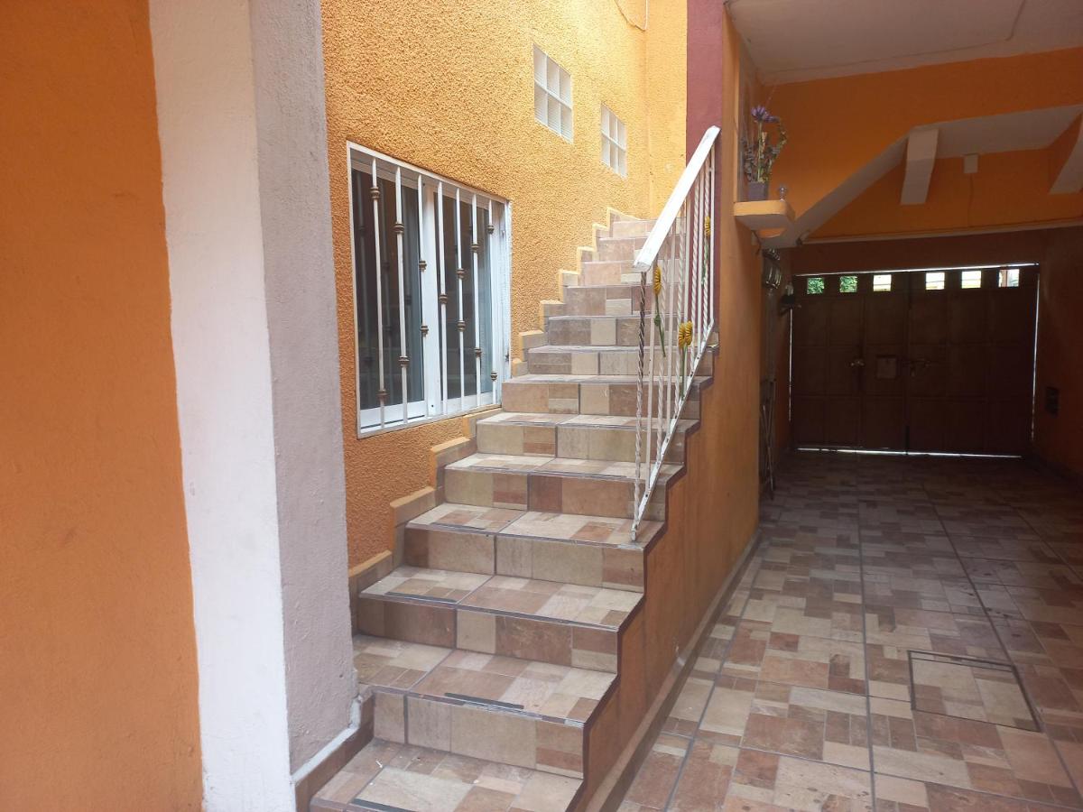Nice apartamento. 5 minutos del aeropuerto. - Ferienwohnung