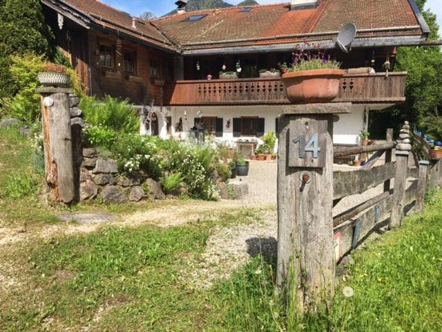 B&B Bad Reichenhall - Ferienwohnung Untersbergblick - Bed and Breakfast Bad Reichenhall