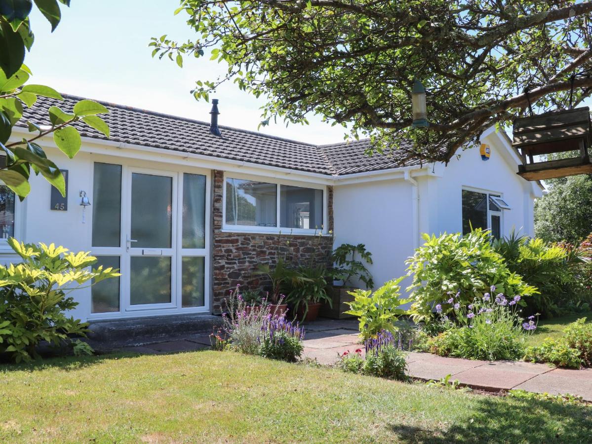Compass Point - Bed and Breakfast Camborne
