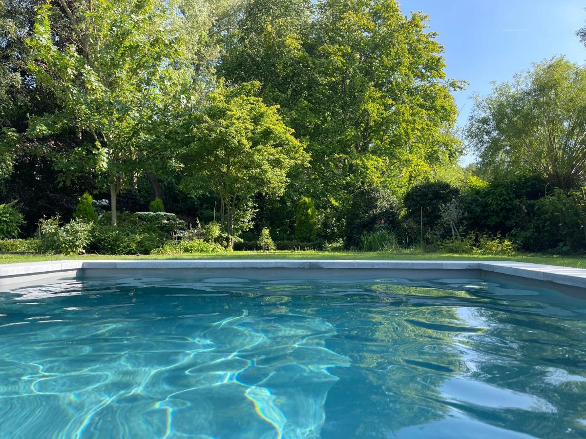 Hoeve Pino, Verwarmd zwembad - B&B