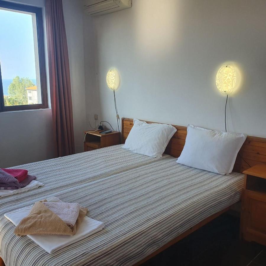 Dreibettzimmer mit Terrasse