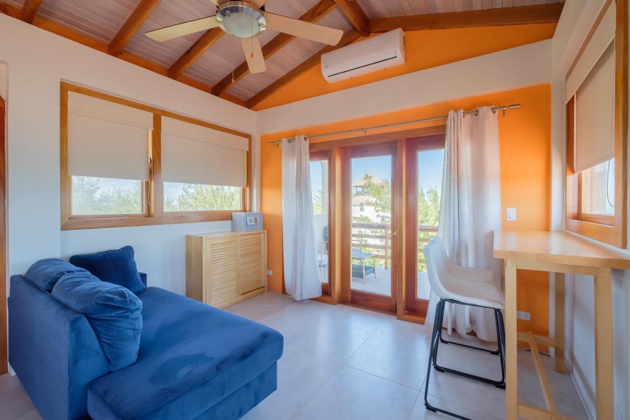 B&B Caye Caulker - Suite 3 at Island Pearl Gold Standard Certified - Bed and Breakfast Caye Caulker