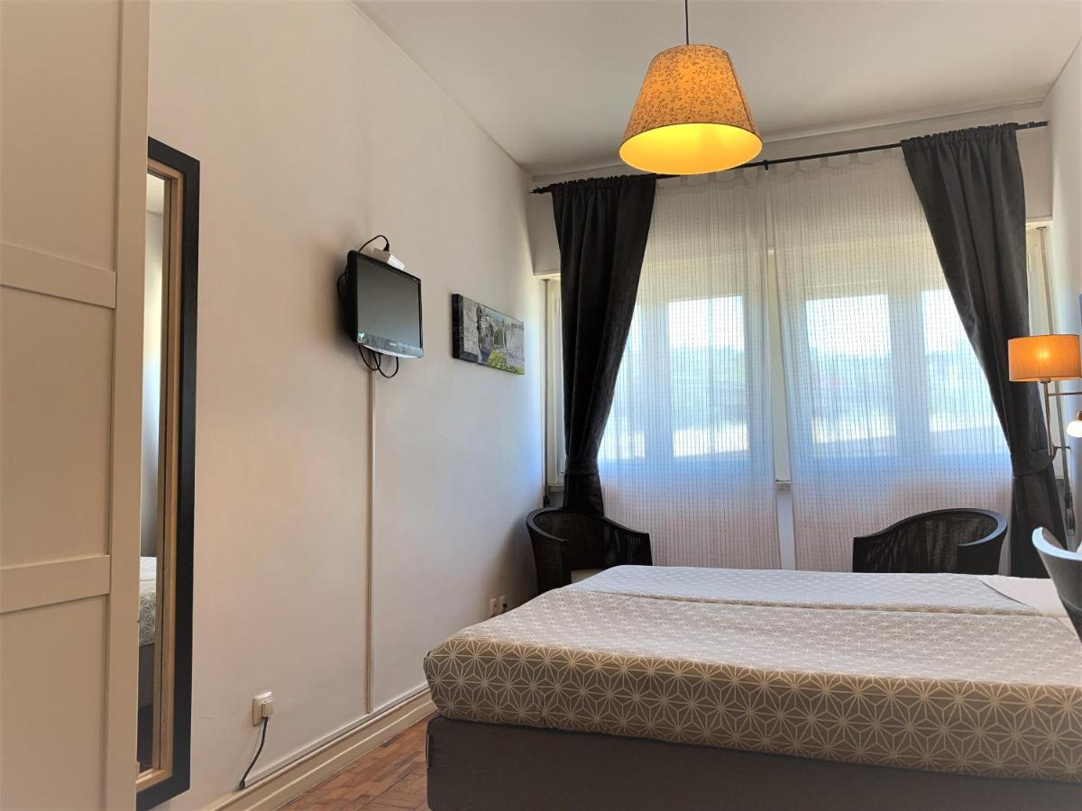 Camera Matrimoniale/Doppia con Letti Singoli con Bagno Privato