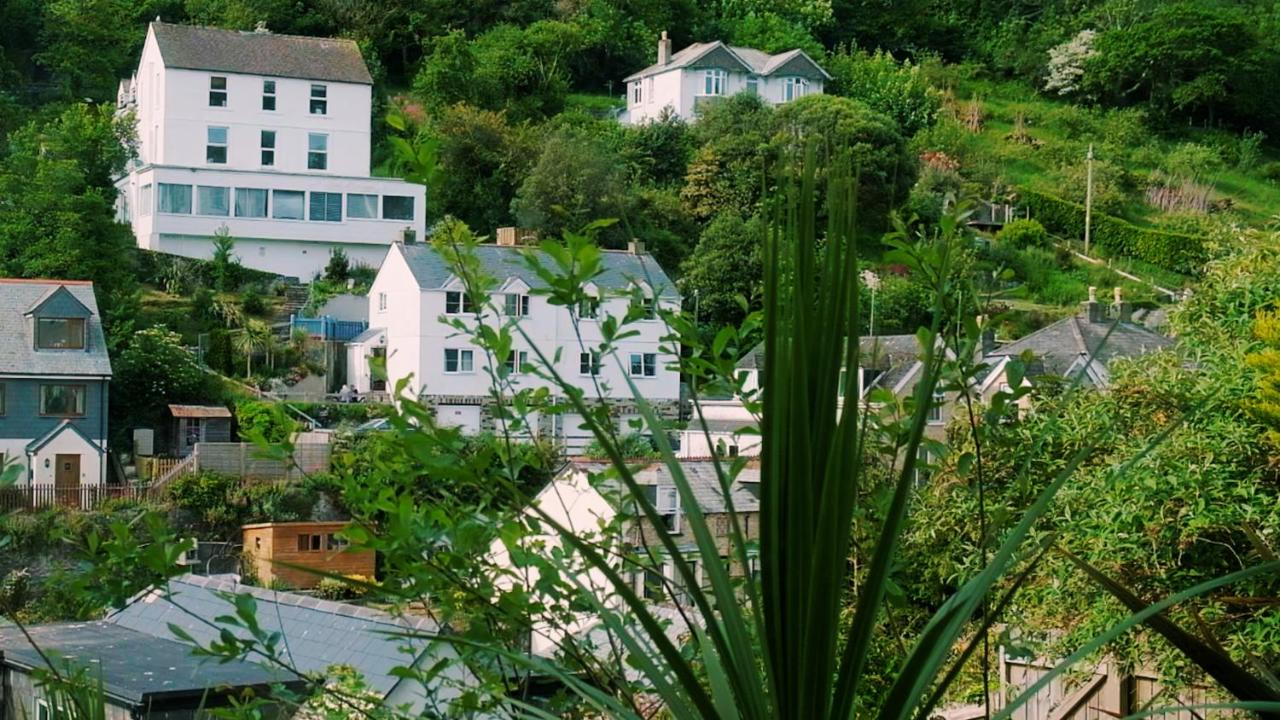 Commanders Cabin 'As seen in Beyond Paradise' - B&B Looe