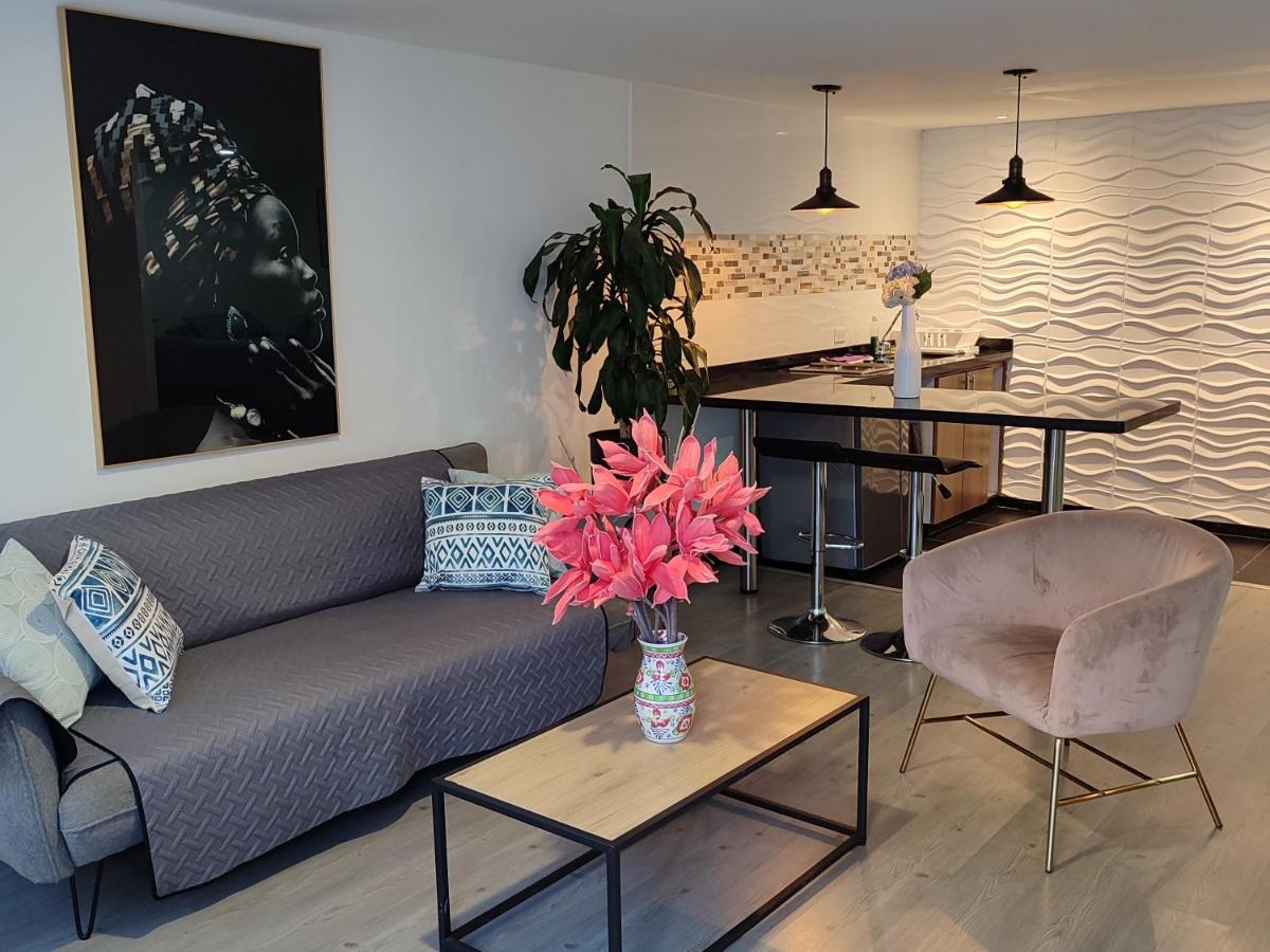 2 Apartamento Cedritos Completo - B&B Bogotá