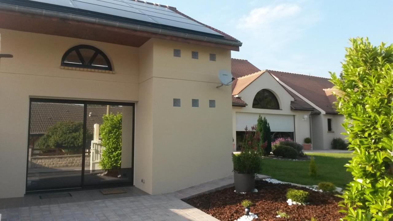 Carnetin Le Parc, Gite et B&B - B&B Thorigny-sur-Marne