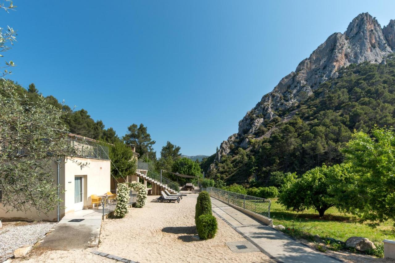 B&B Buis-les-Baronnies - Domaine Saint Julien - Bed and Breakfast Buis-les-Baronnies