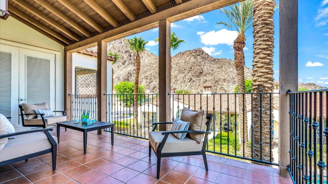 B&B La Quinta - LV204 Airy Upstairs 2 Bedroom w Private Balcony - Bed and Breakfast La Quinta