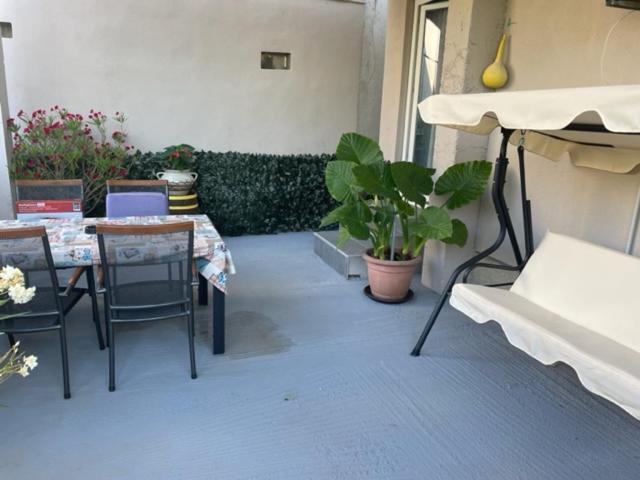 Newly renovated apartment with Terrace - B&B