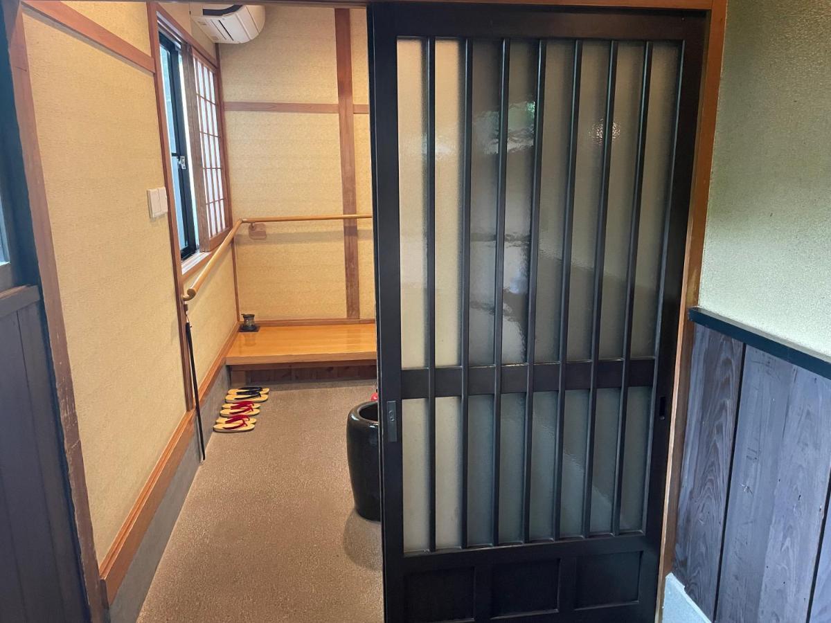 Japanese-Style Room