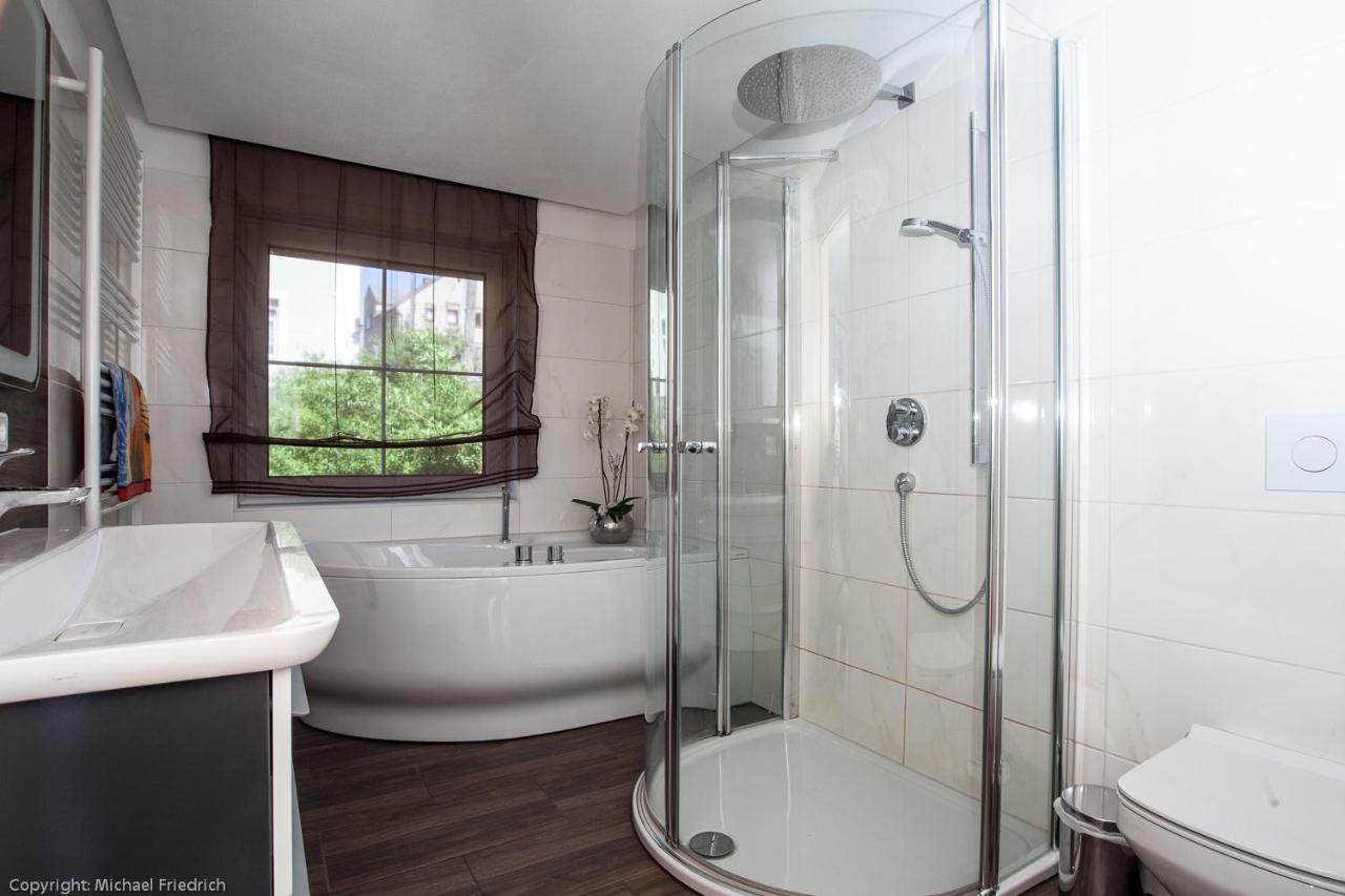 Traumferienhaus Bergblick Mittelndorf, bis zu 8 Personen, Sauna, Grill - Chambres d'hôtes Sebnitz