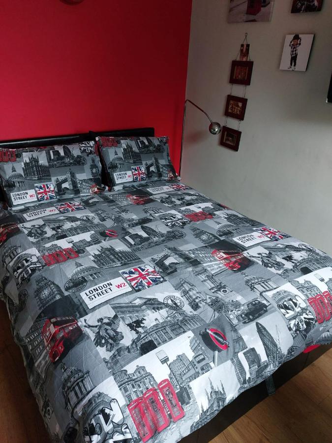 B&B Londen - White Hart Lane walking distance Tottenham Hotspur Stadium - Bed and Breakfast Londen