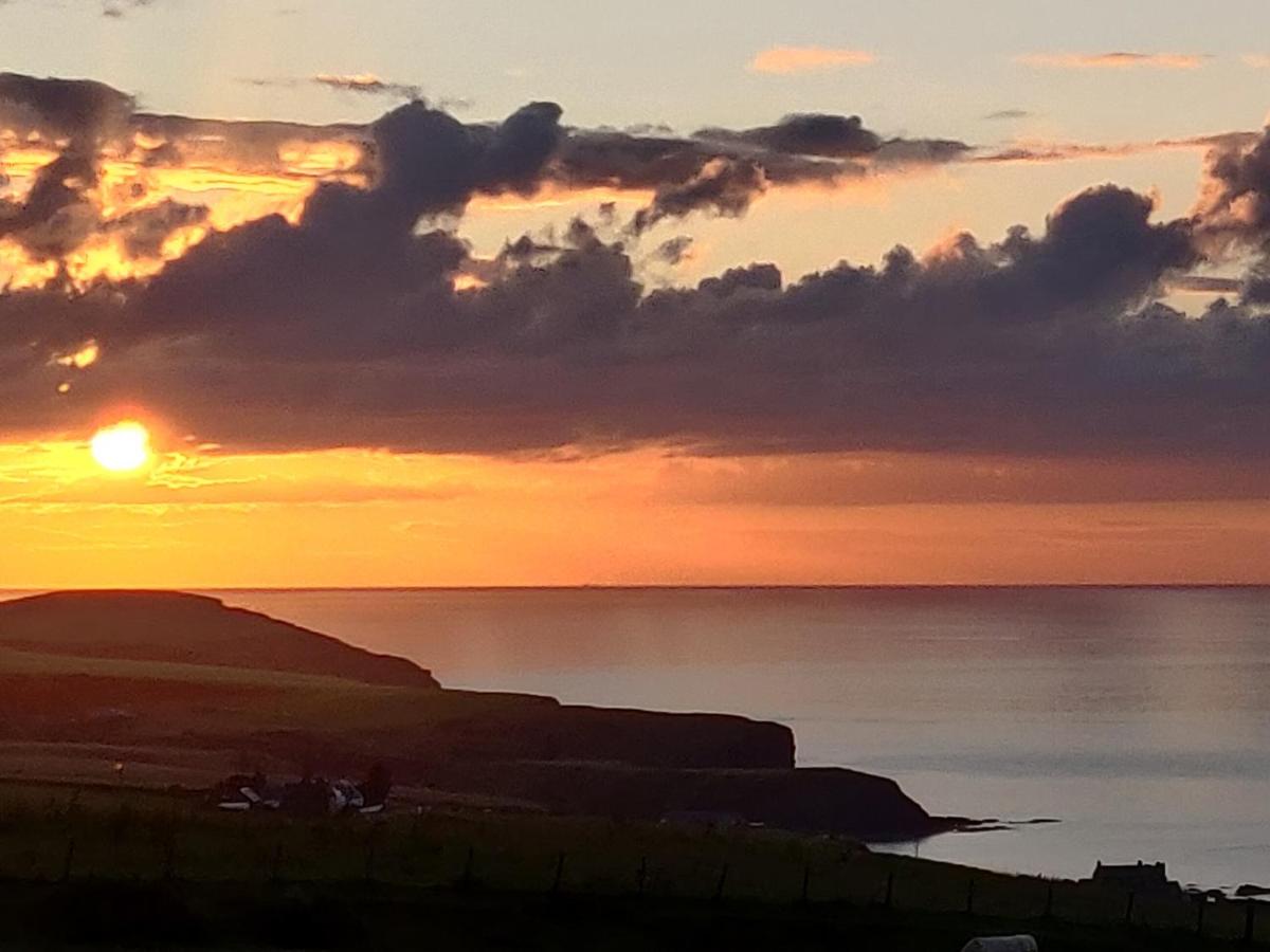 B&B Pennan - Mains Of Auchmedden Cottage - Bed and Breakfast Pennan