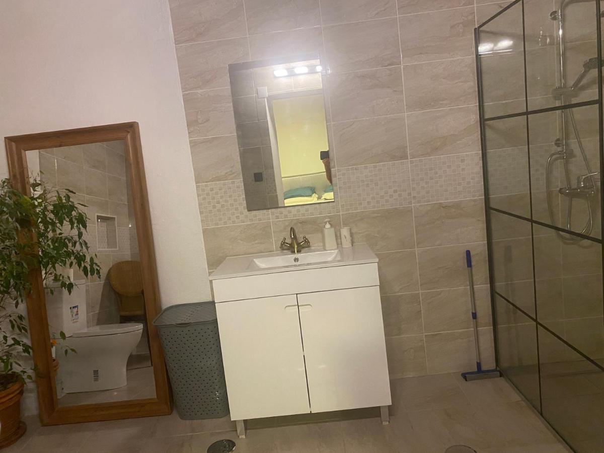 Double or Twin Room with Private Bathroom