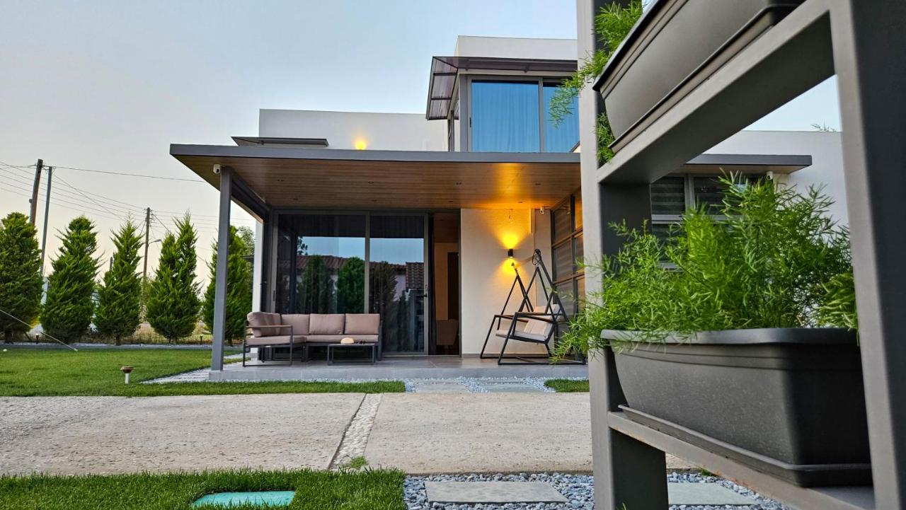 B&B Nea Plagia - Modern Steel & Glass Smart house with home cinema - Bed and Breakfast Nea Plagia
