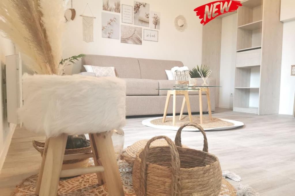 LE BOHEMIEN *STUDIO 30m²*WIFI*PARKING PRIVE*CALME - B&B