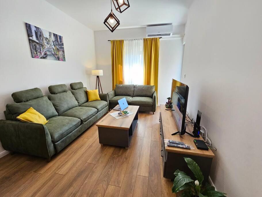 Adriatic Breeze_Centre of Bijela - B&B