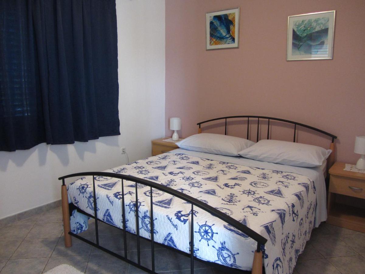 Appartement met 2 Slaapkamers en Terras - Uitzicht op Zee