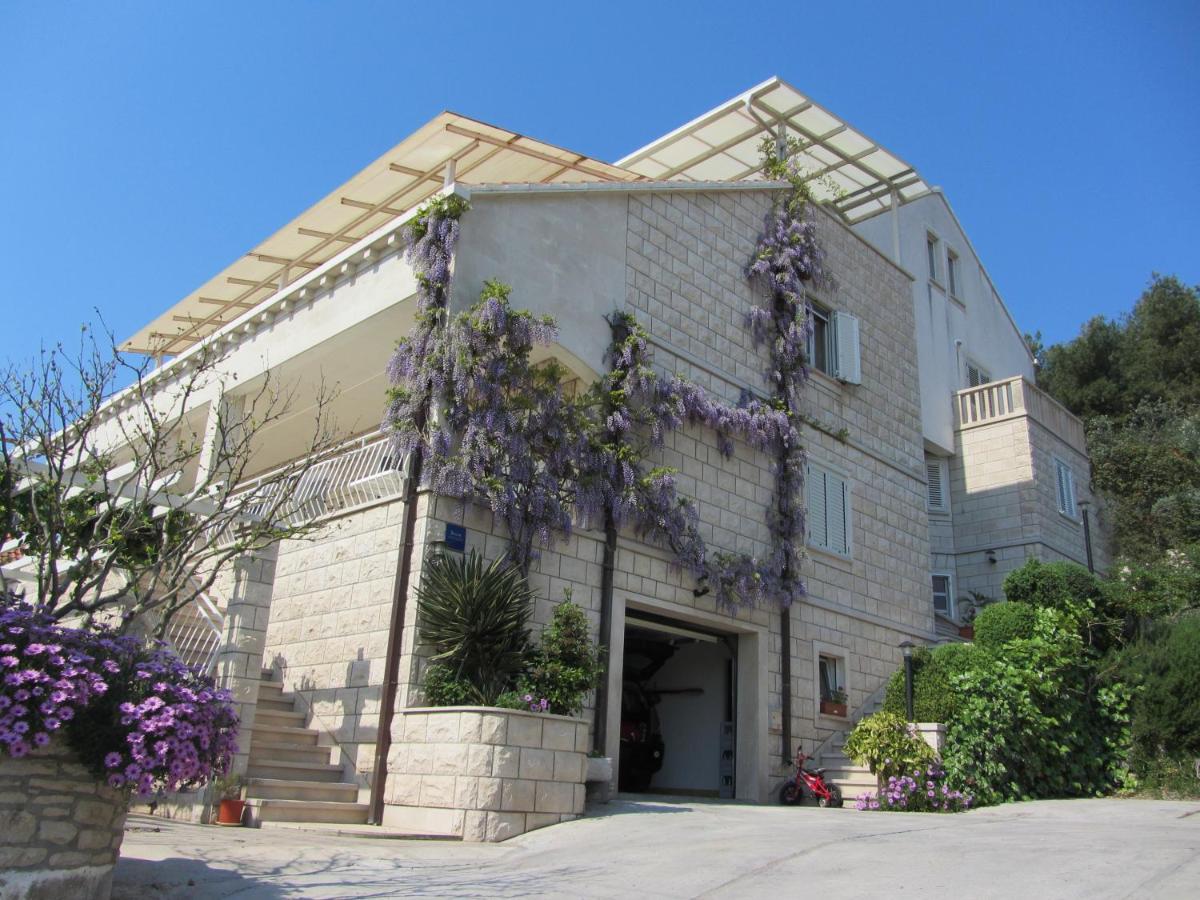 Villa Hela - Bed and Breakfast