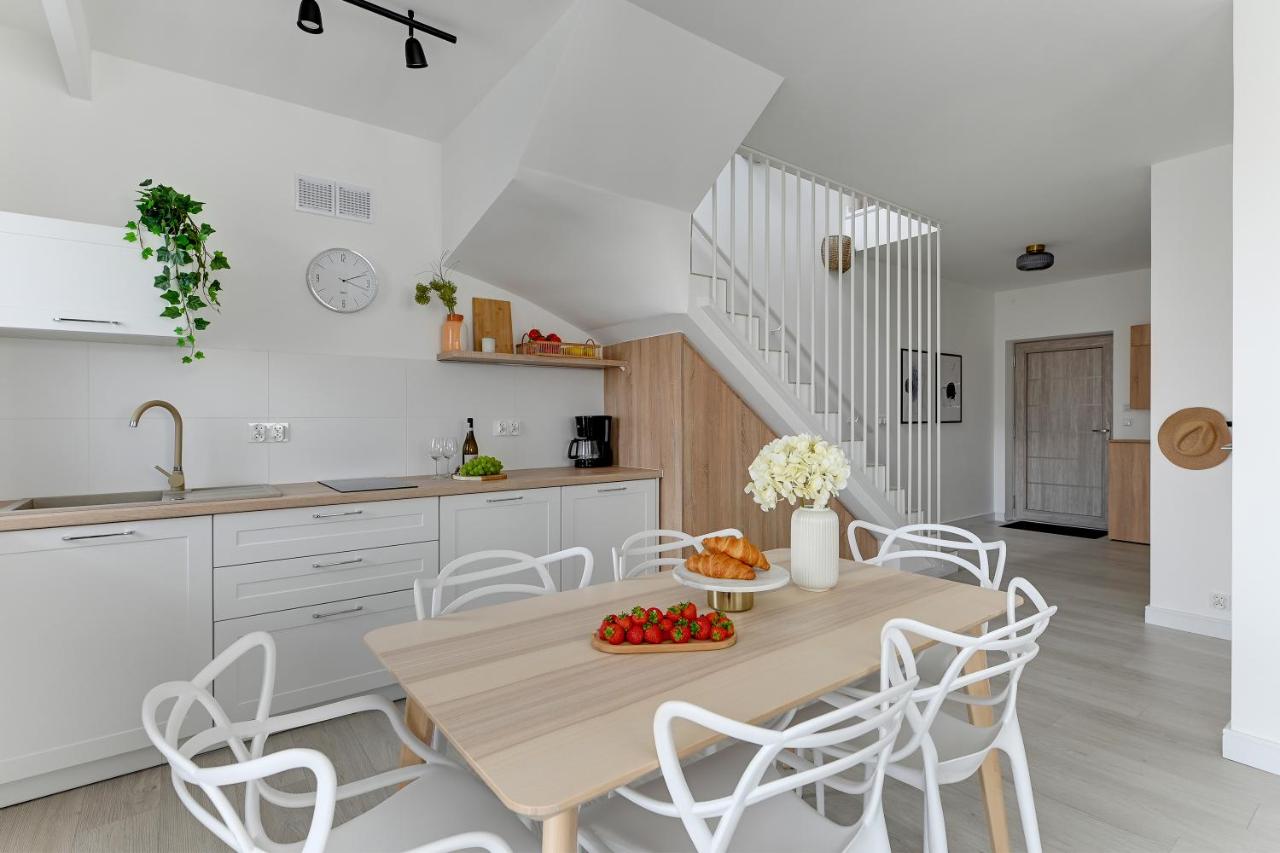 Two-Bedroom Apartment with Balcony and Sea View