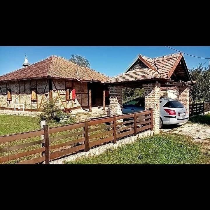 KONACI ČAKAREVIC - B&B