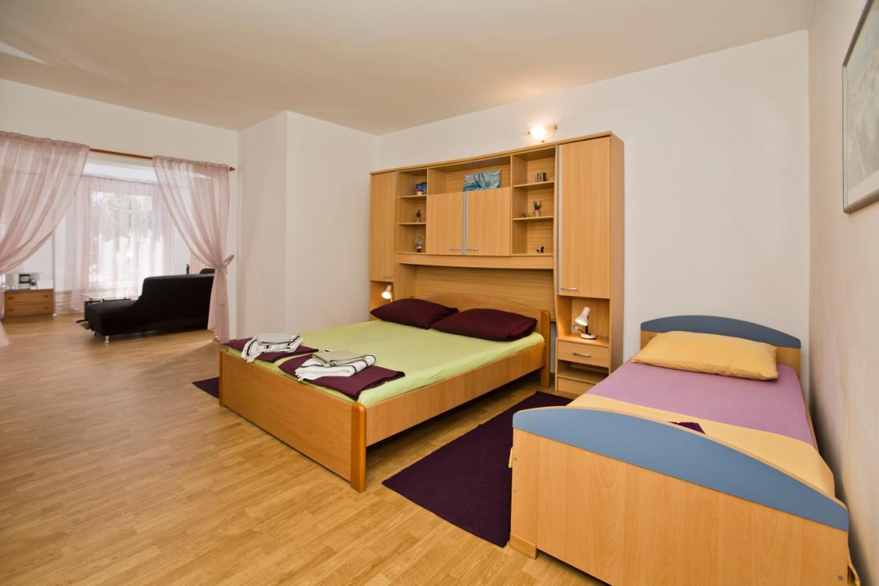 Studio Apartment with Sea View