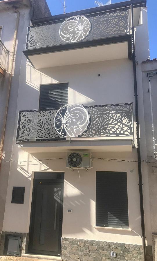Nel borgo di Capri Leone - Ferienwohnung