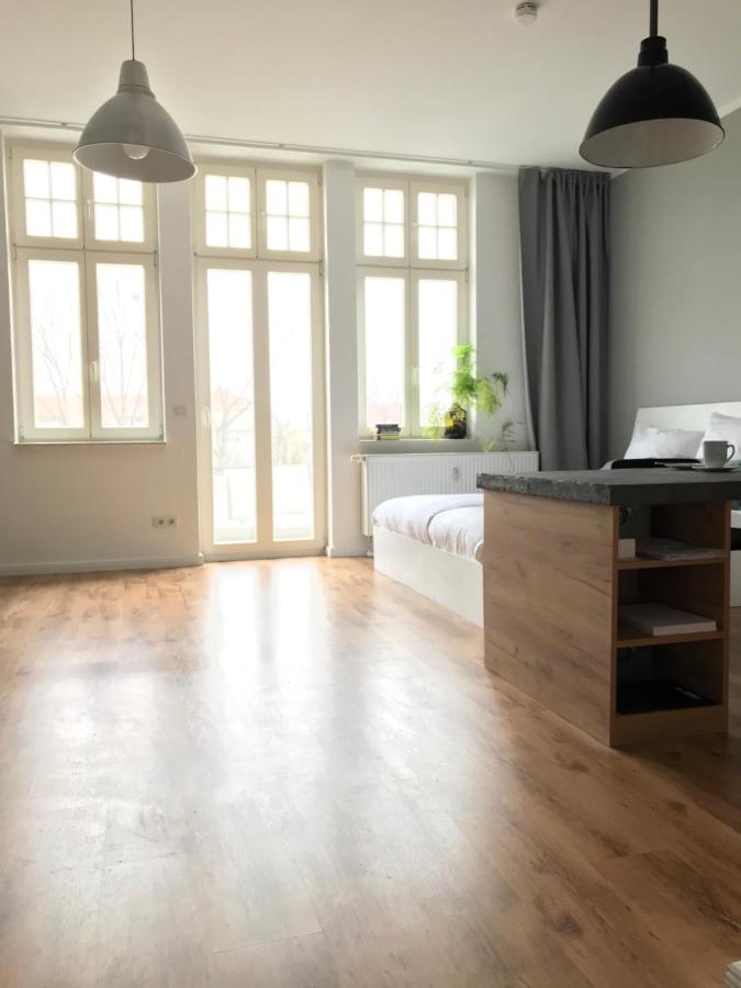 Charmantes Loft mit Balkon - B&B Magdeburg