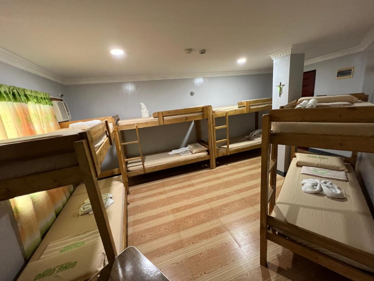 Mixed Dormitory Room