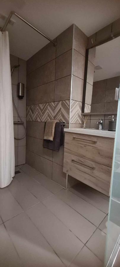 Taikos Hill apartment mysterious undergroud - B&B Nida