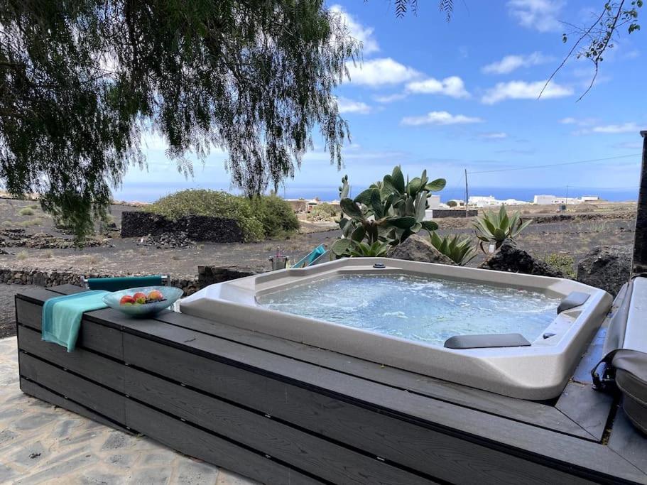 Cosy finca, sea views, jacuzzi - Chambres d’hôtes