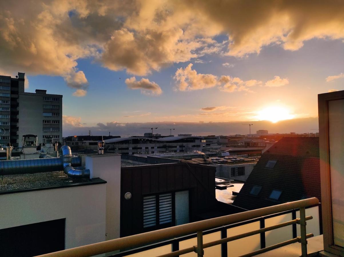 Appartement Terrasse Sud Dernier étage + Parking - Ferienwohnung