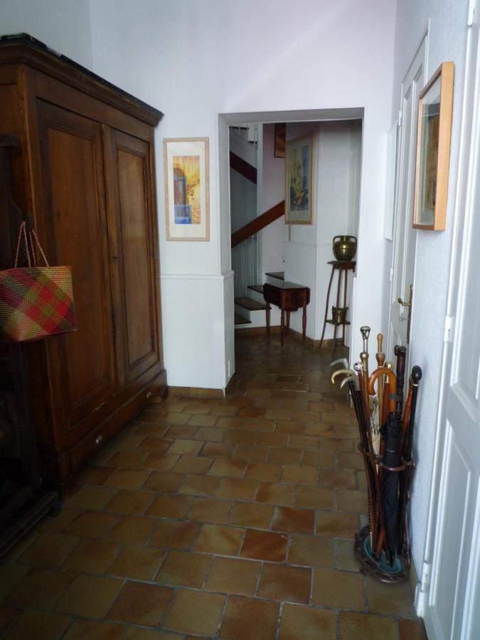 Appartement Avignon centre intra muros Cour extérieure Parking privé gratuit - B&B