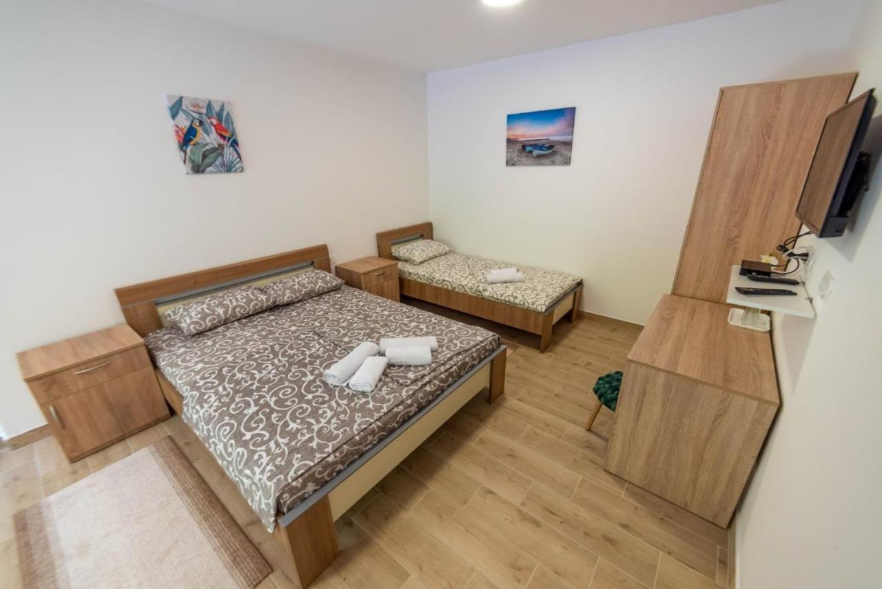 B&B Herceg Novi - Šljivo Apartmani - Bed and Breakfast Herceg Novi